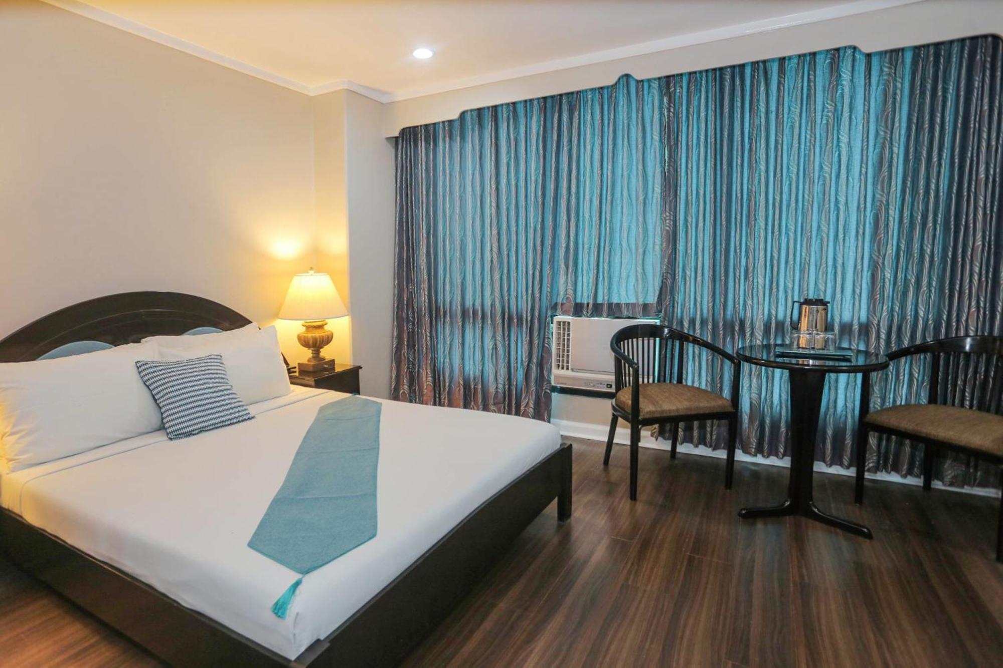 Holiday Plaza Hotel - Cebu Luaran gambar