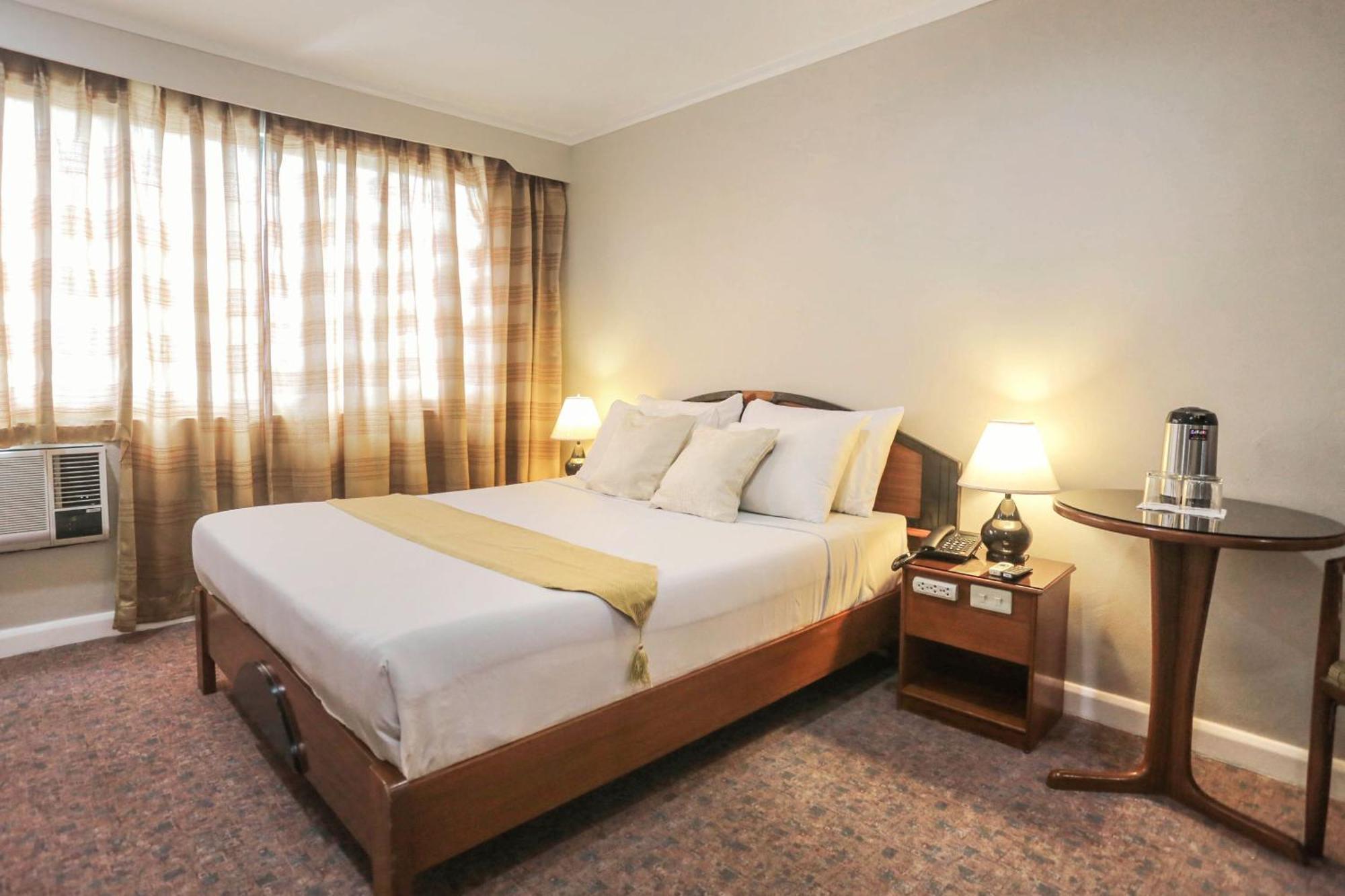 Holiday Plaza Hotel - Cebu Luaran gambar