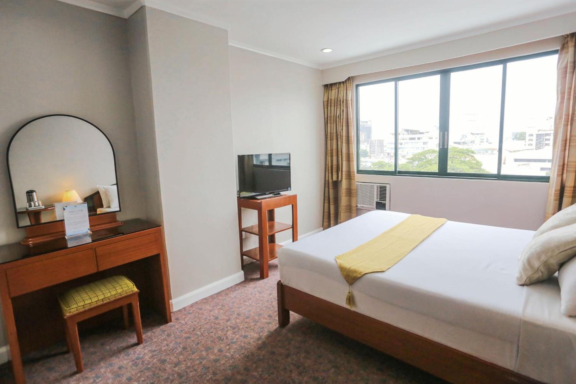 Holiday Plaza Hotel - Cebu Luaran gambar