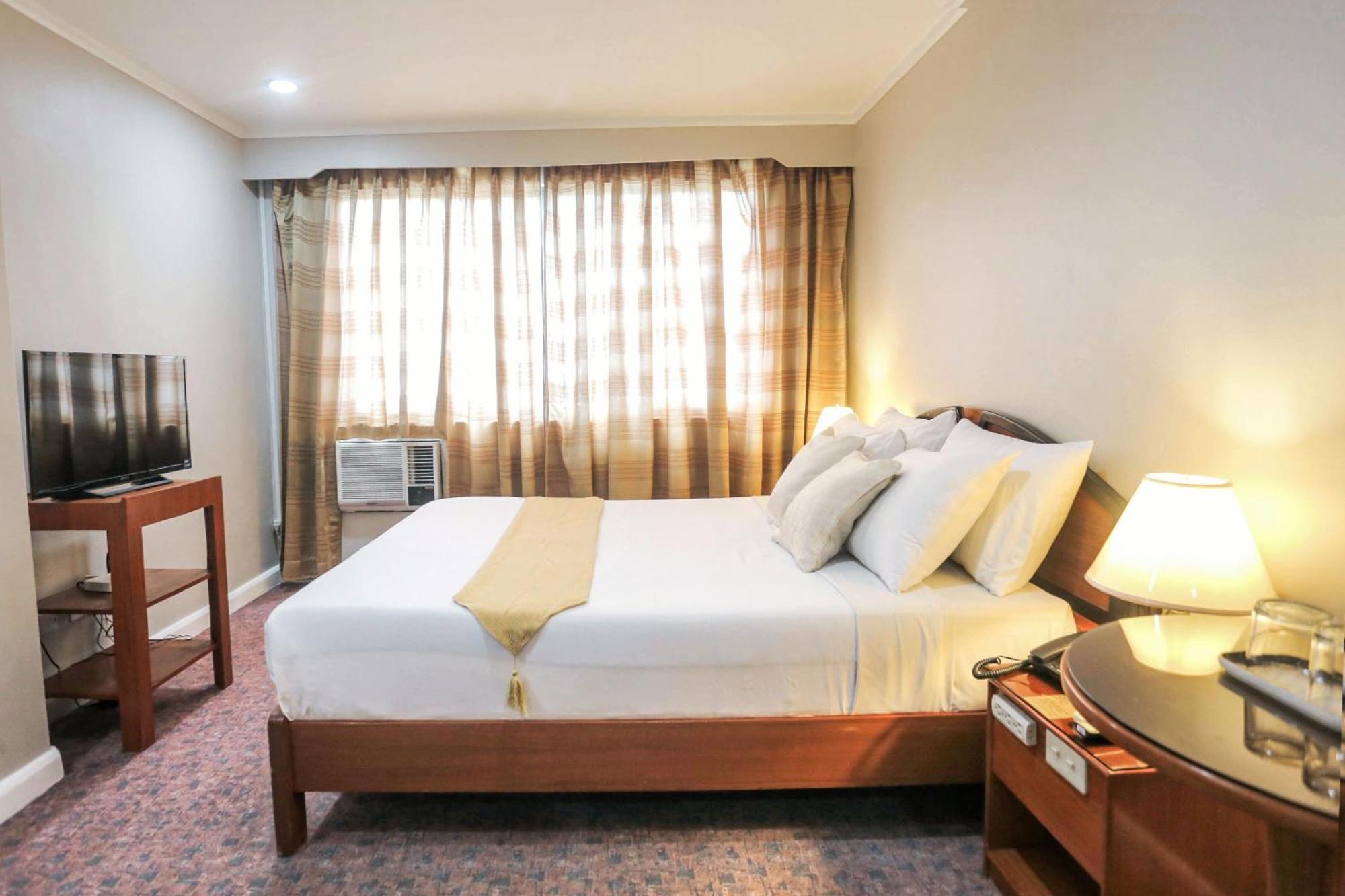 Holiday Plaza Hotel - Cebu Luaran gambar
