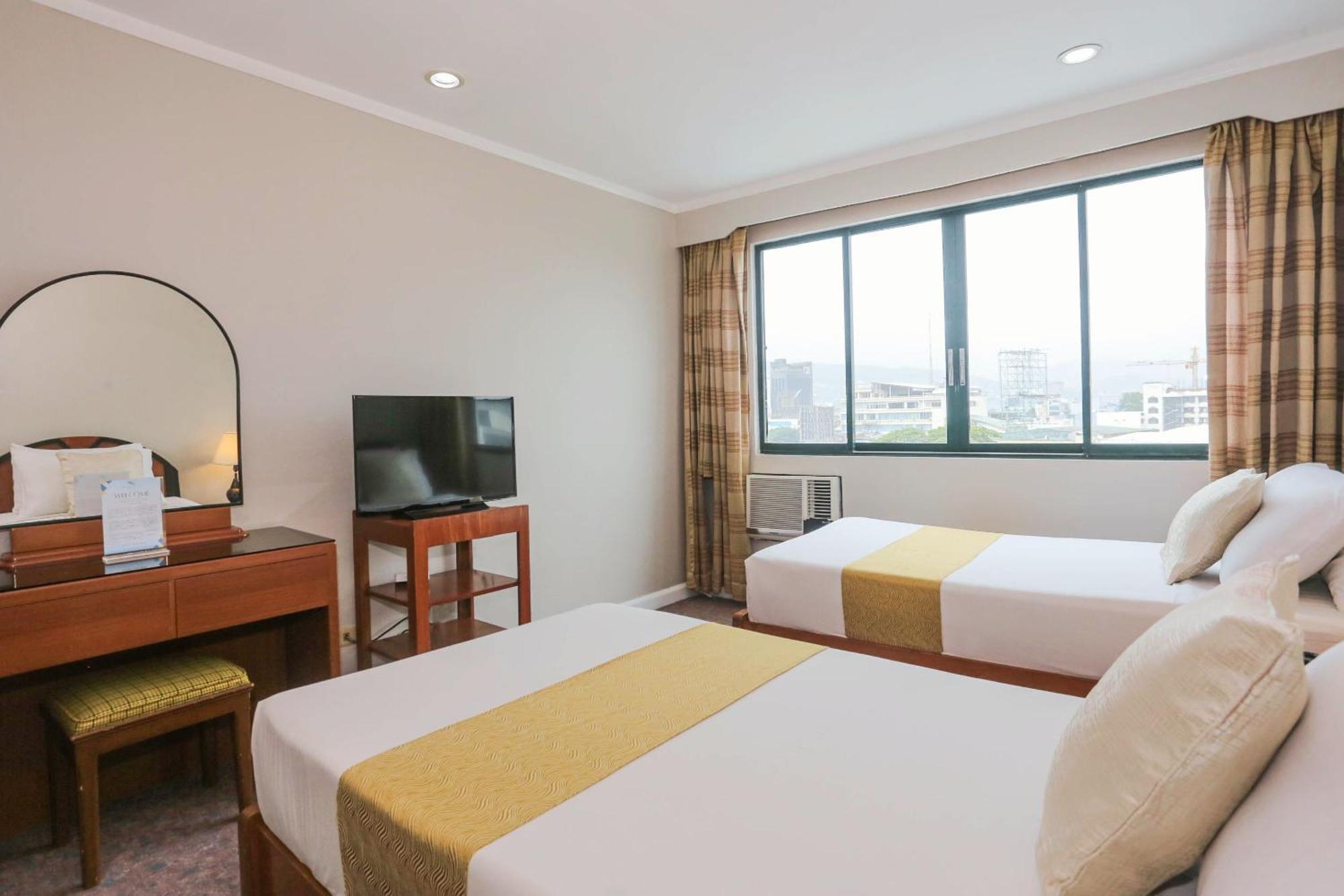 Holiday Plaza Hotel - Cebu Luaran gambar